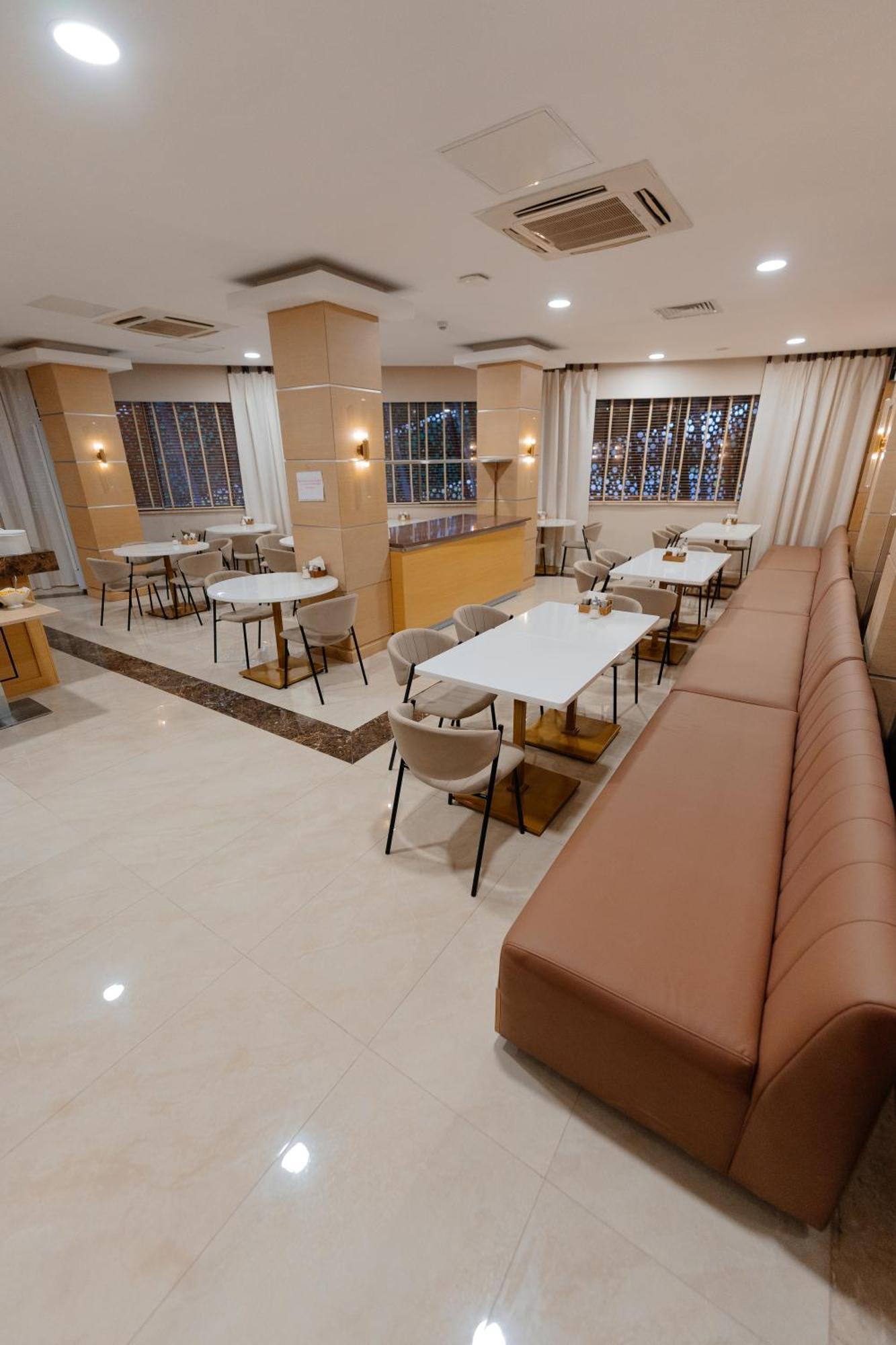 Alau Hotel Nur-Sultan  Exterior photo